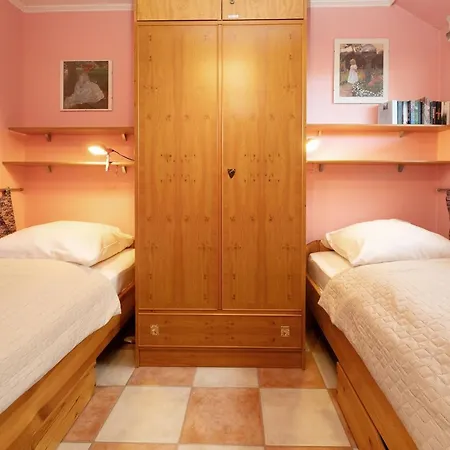 Schuetzenweg 6 Moguntia Апартаменты *